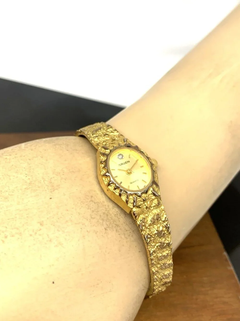 Gruen Women's Watch GR4485 Quartz Gold Dial Oval Stainless Steel Band 17mm